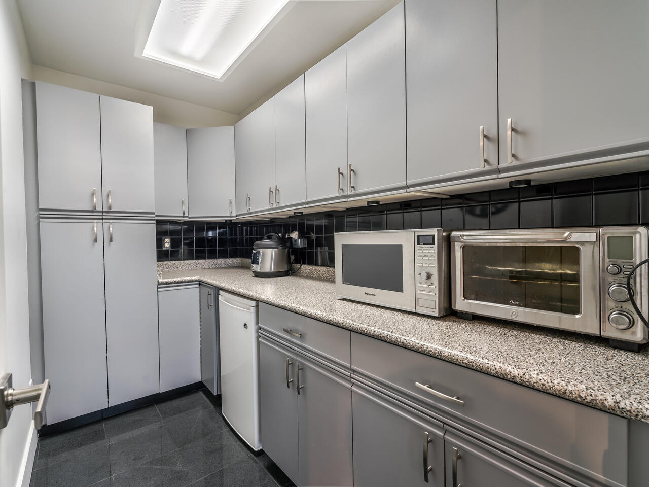 2401-6055 Nelson Avenue, Burnaby 8