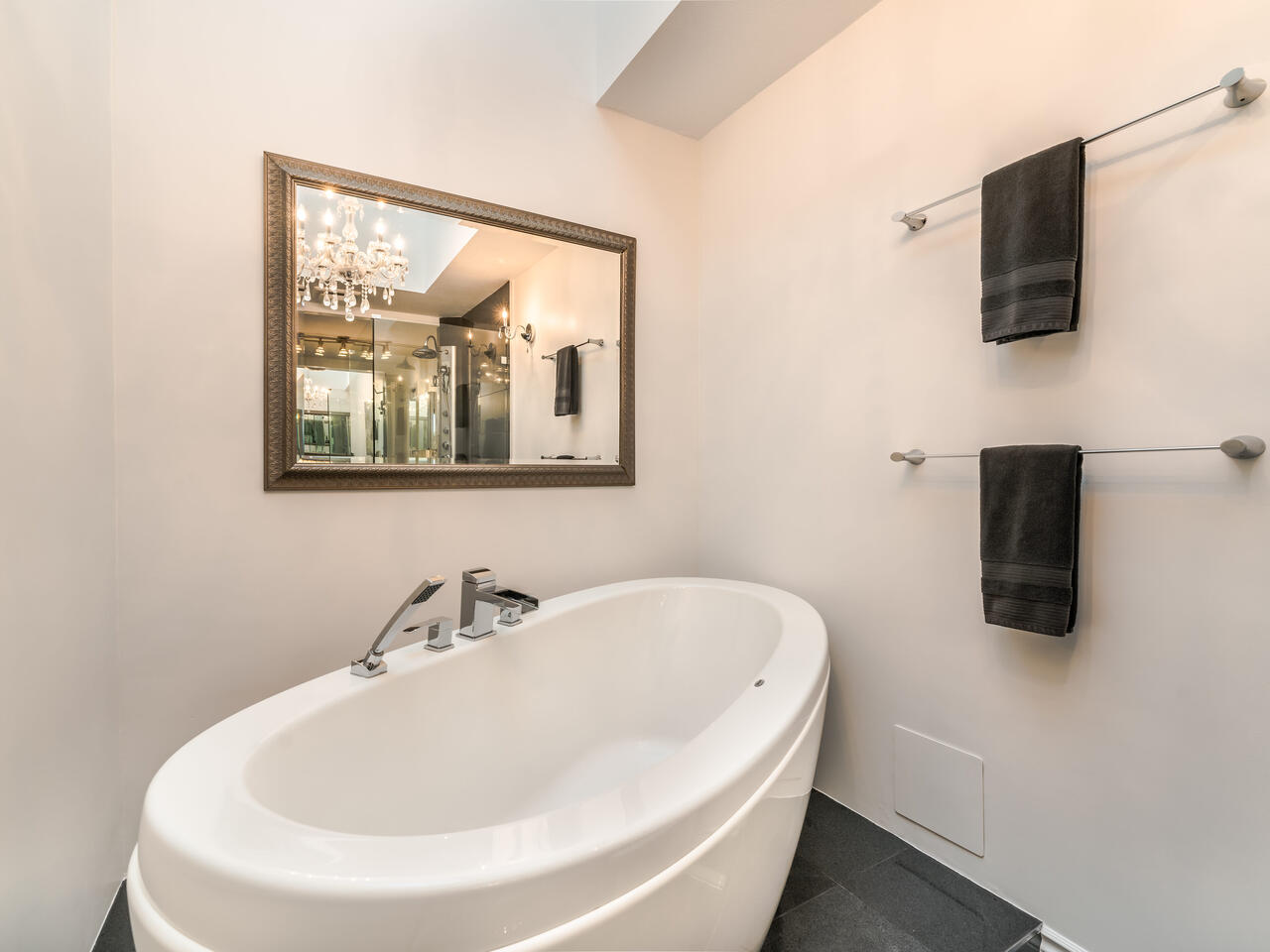 2401-6055 Nelson Avenue, Burnaby 14
