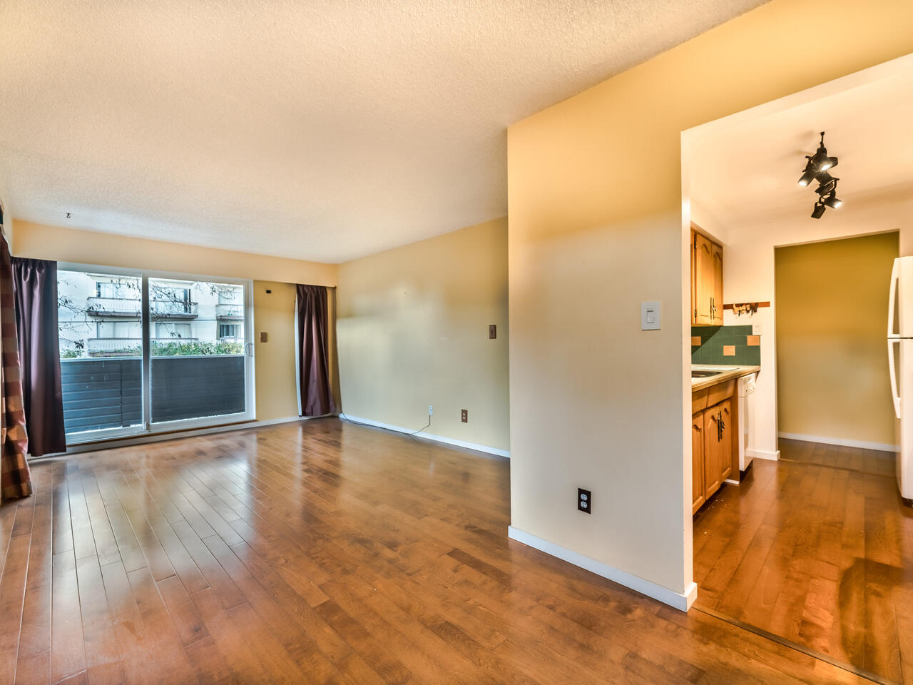 210 1011 Fourth Avenue, New Westminster 5