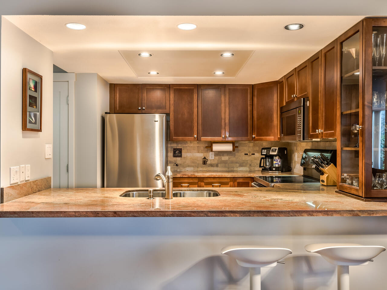 103 1135 Quayside Drive, New Westminster 8