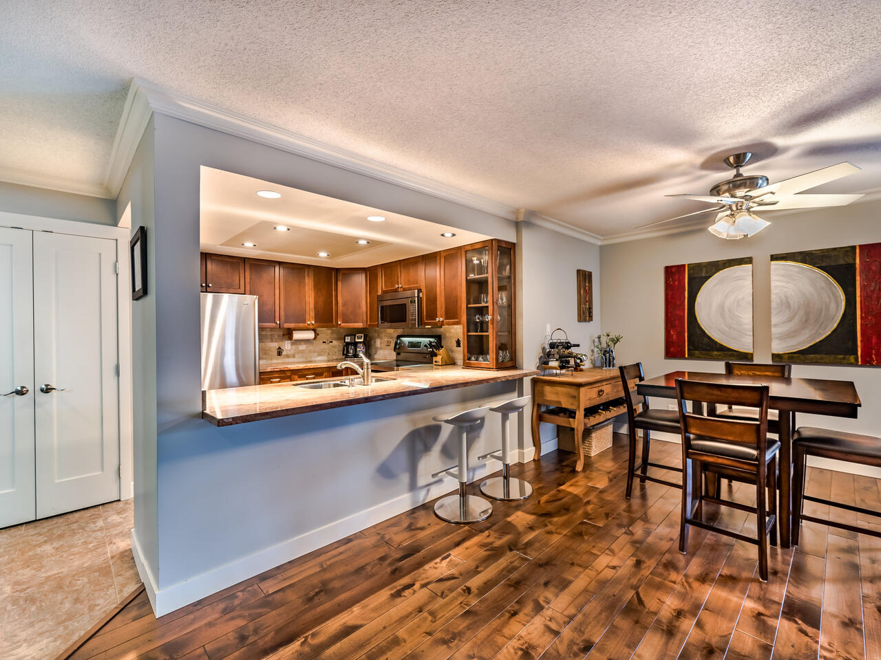 103 1135 Quayside Drive, New Westminster 11