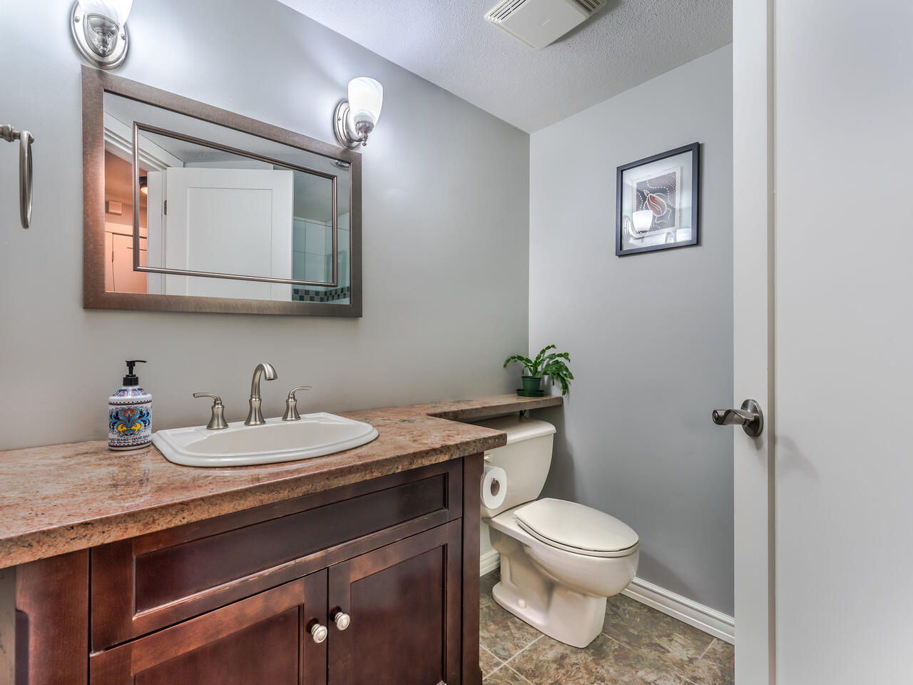 103 1135 Quayside Drive, New Westminster 16
