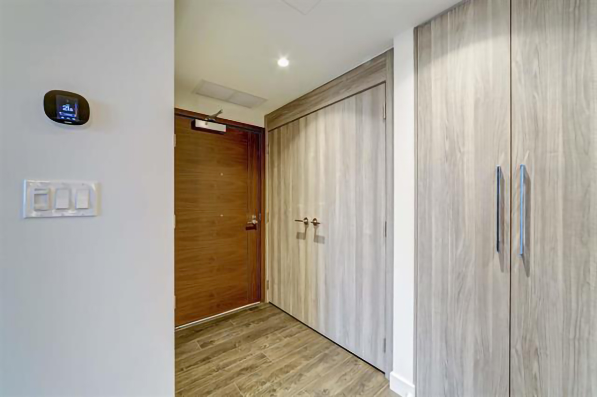 701 9887 Whalley Boulevard, North Surrey 13