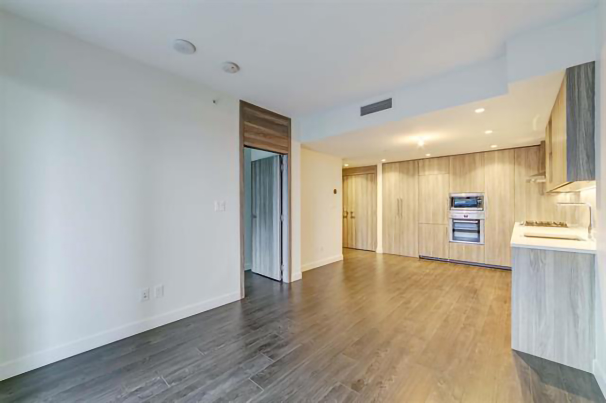 701 9887 Whalley Boulevard, North Surrey 16
