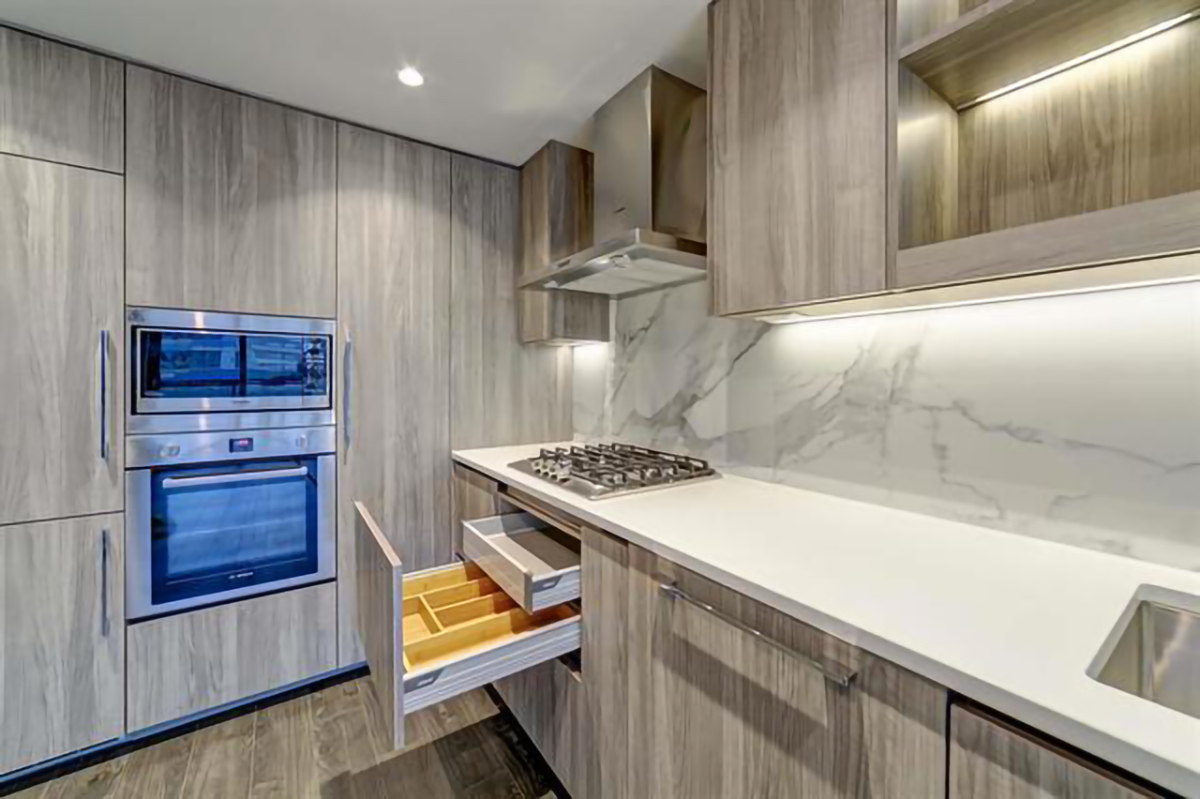 701 9887 Whalley Boulevard, North Surrey 18