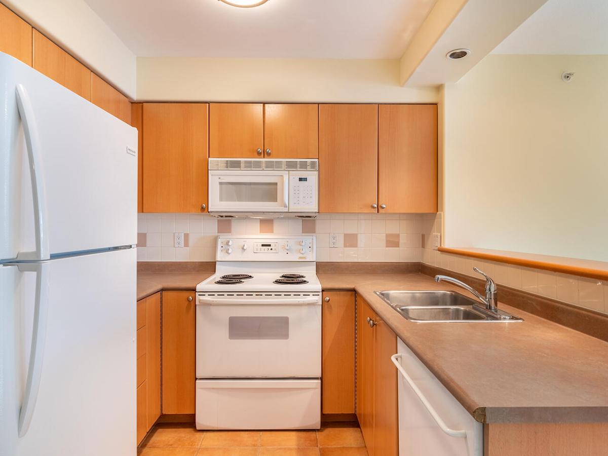 906 680 Clarkson Street, New Westminster 6