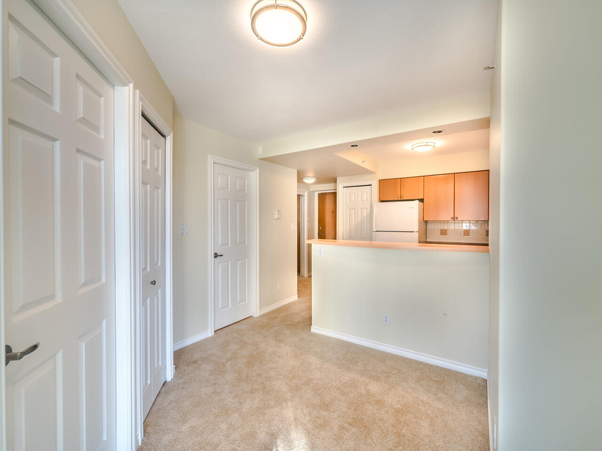 906 680 Clarkson Street, New Westminster 7