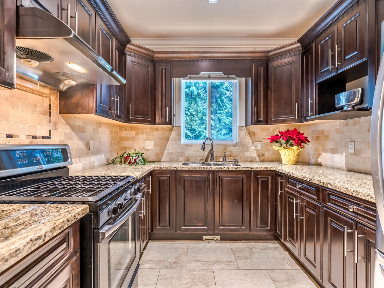 1415 Nanaimo Street, New Westminster 10