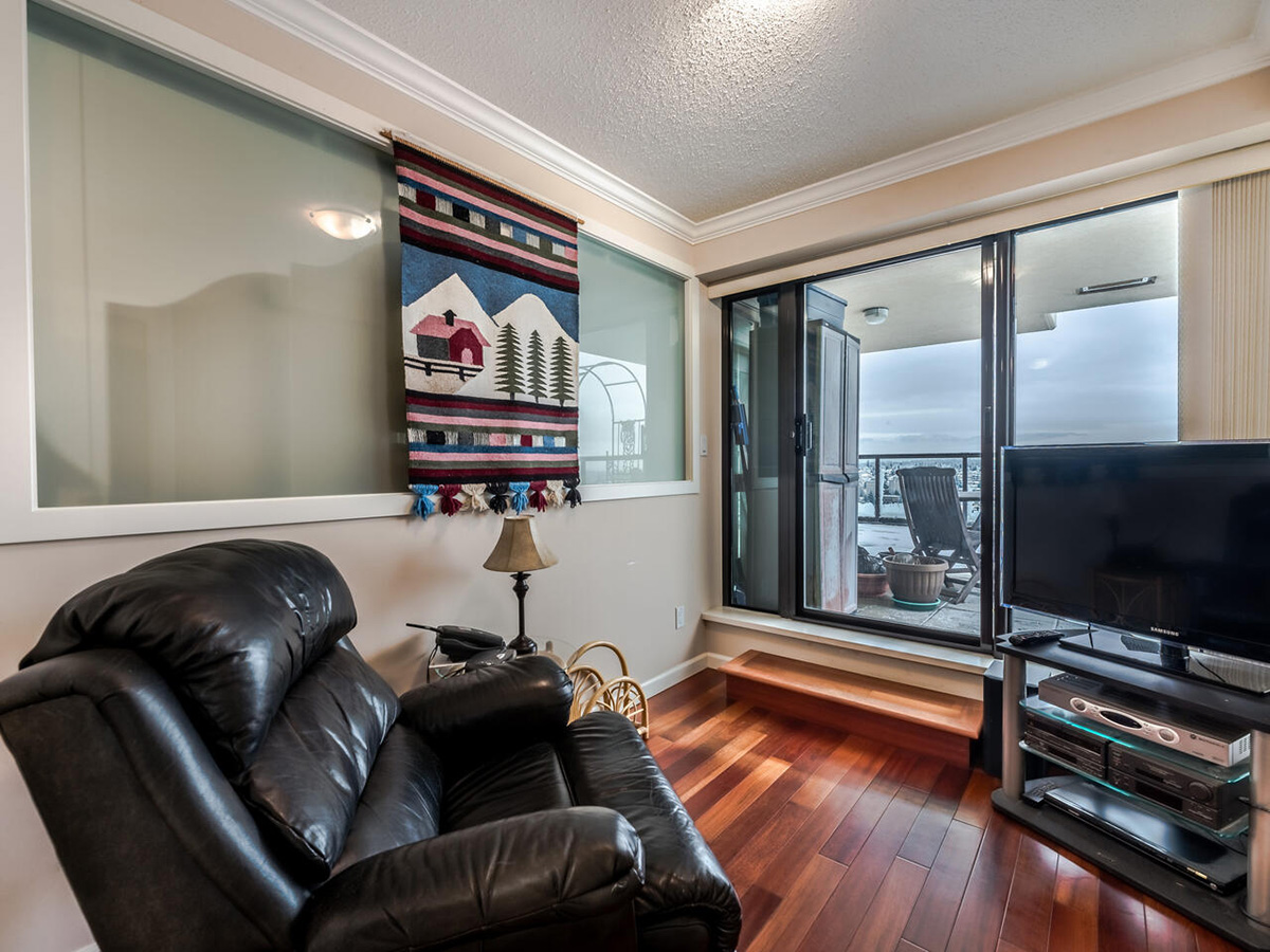 1802 615 Hamilton Street, New Westminster 7