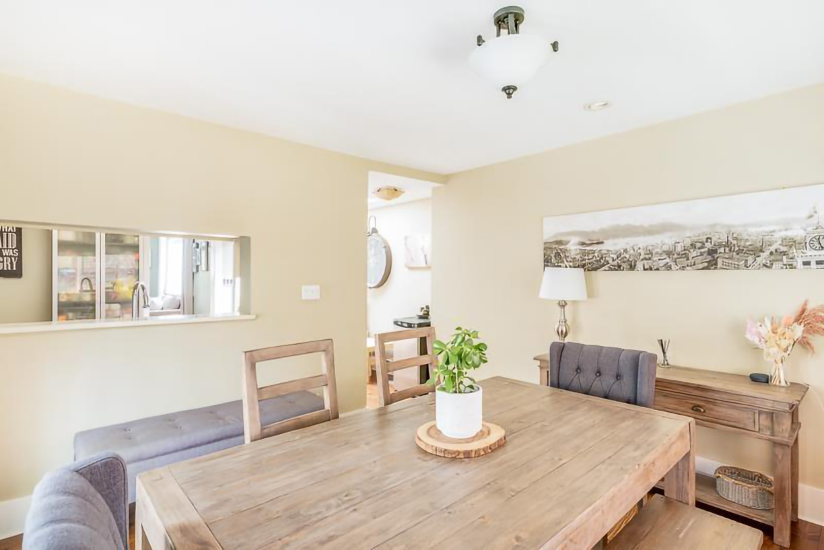 328 Strand Avenue, New Westminster 12