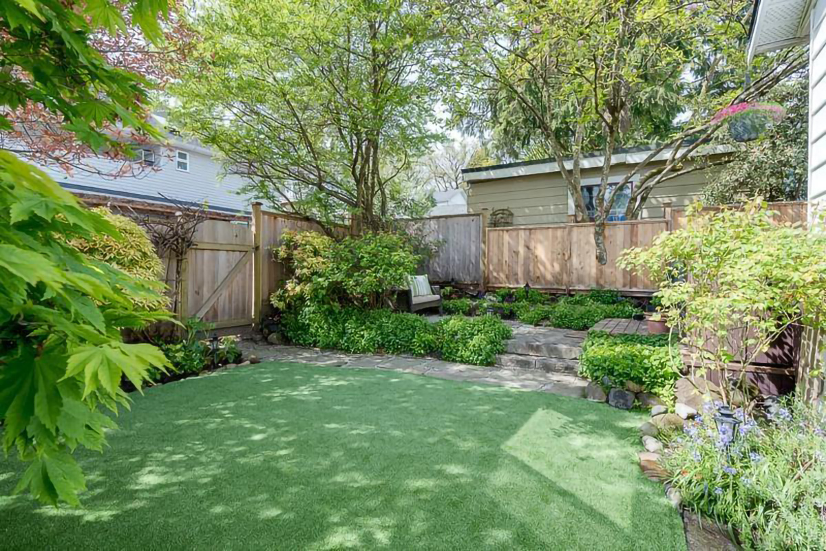 328 Strand Avenue, New Westminster 26