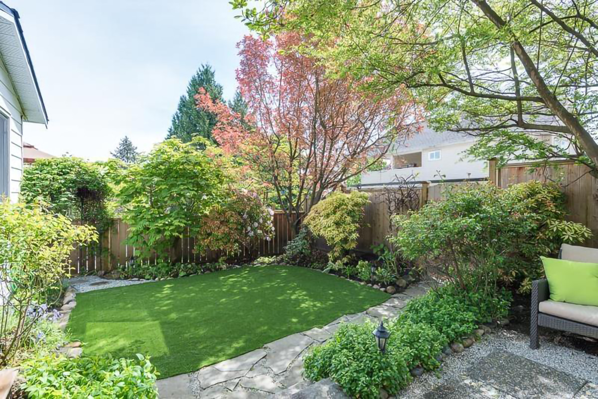 328 Strand Avenue, New Westminster 27