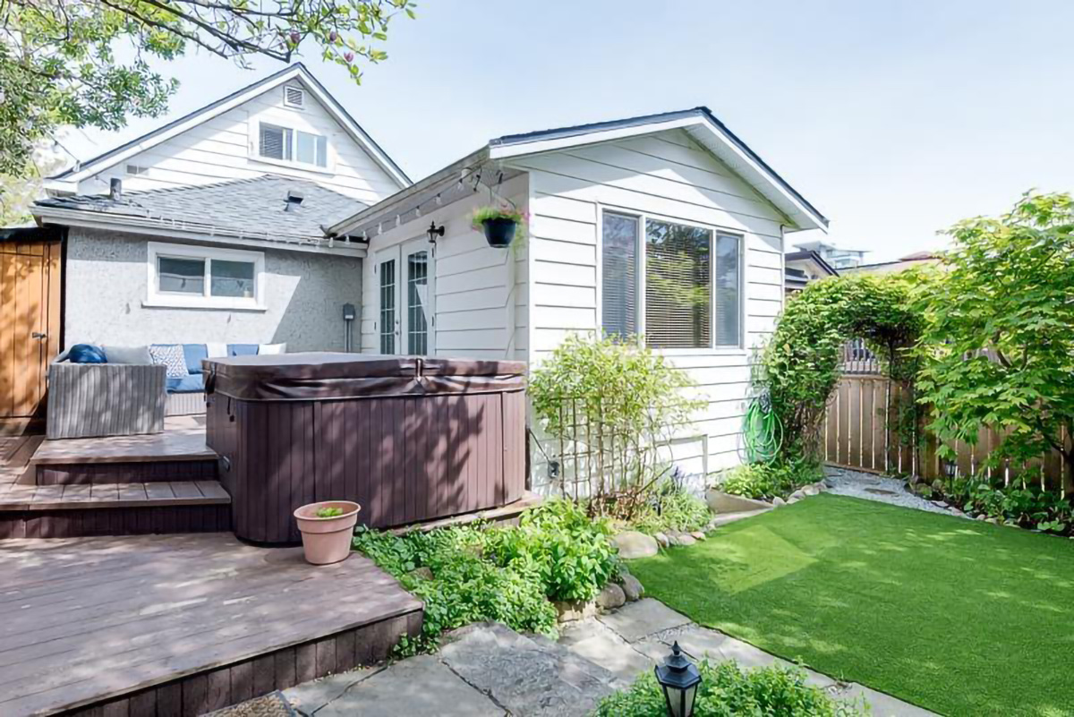 328 Strand Avenue, New Westminster 29