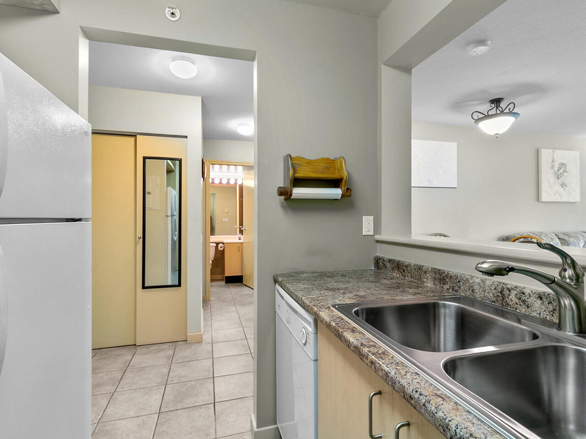 301 2266 Atkins Avenue, Port Coquitlam 6