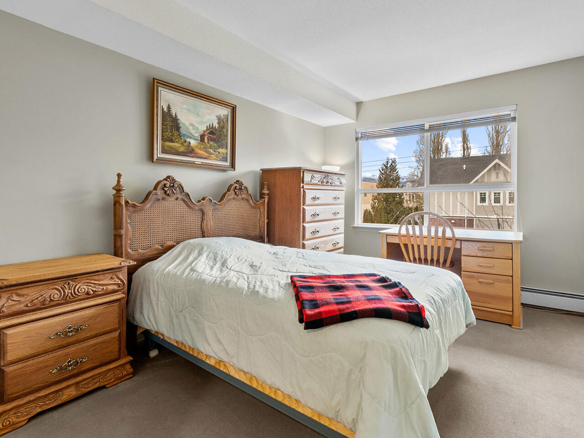 301 2266 Atkins Avenue, Port Coquitlam 16