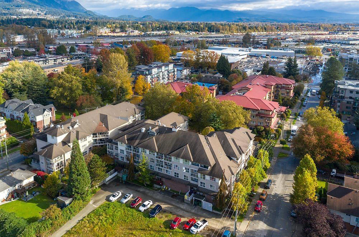 301 2266 Atkins Avenue, Port Coquitlam 35