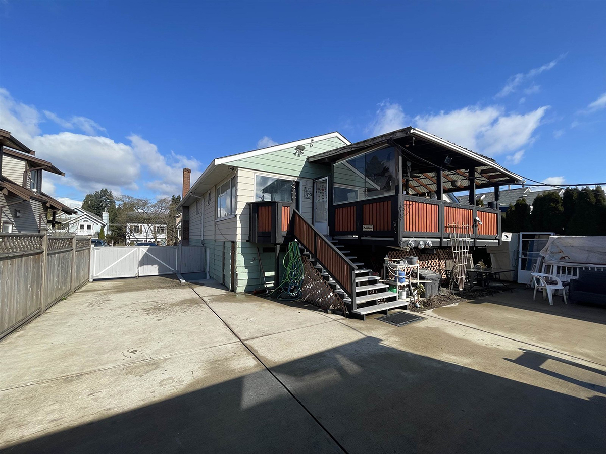 420 Alberta Street, New Westminster 12