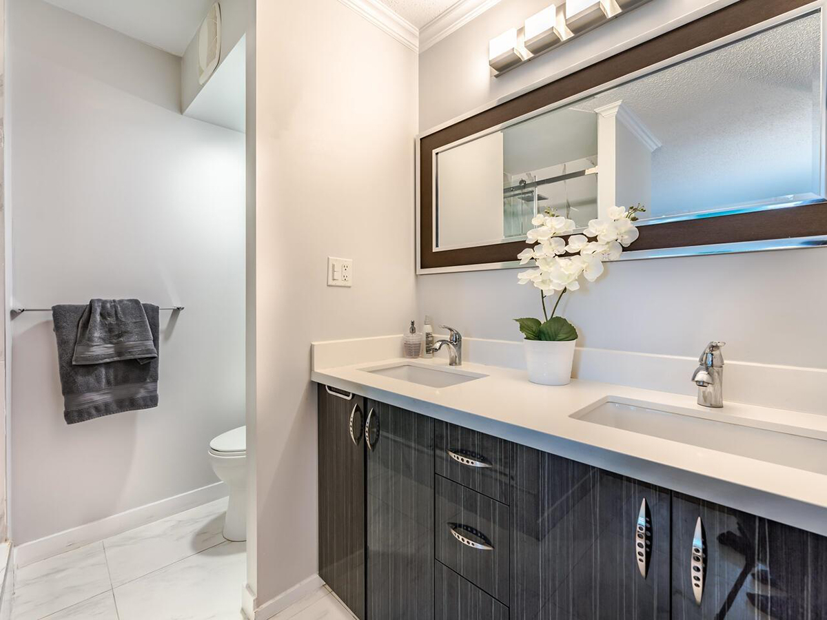 702 740 Hamilton Street, New Westminster 10