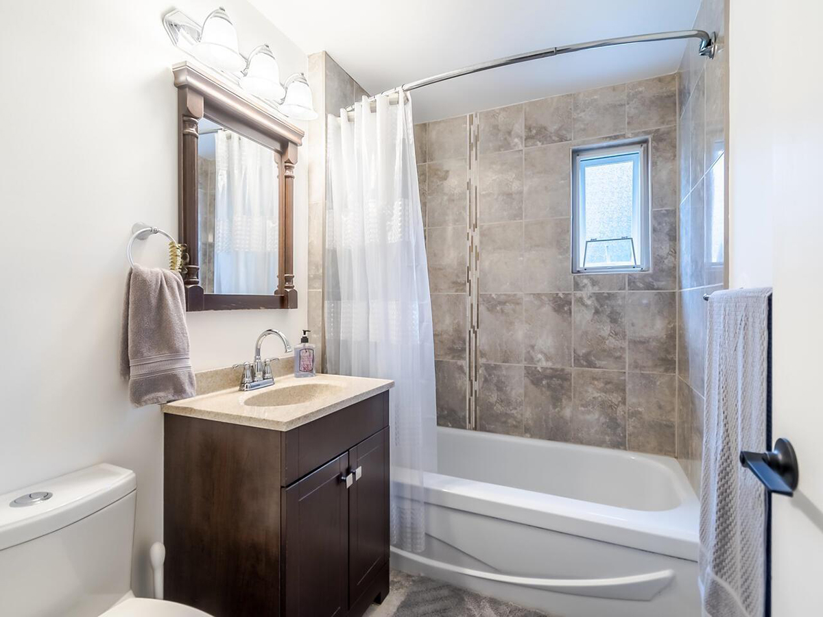 1716 Eastern Drive, Port Coquitlam 22