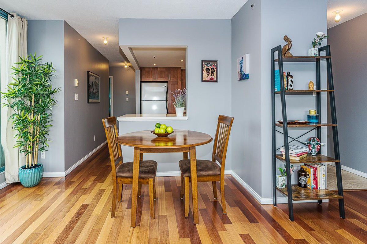 1501 55 Tenth Street, New Westminster 14