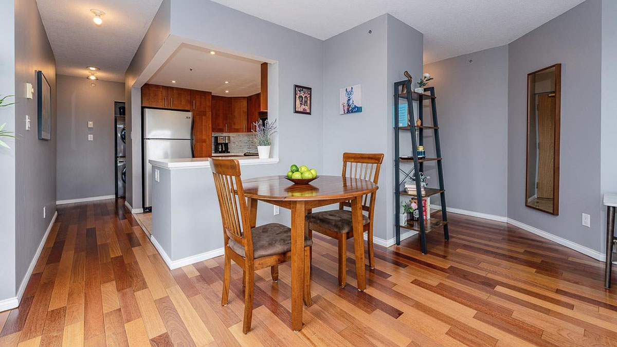 1501 55 Tenth Street, New Westminster 16