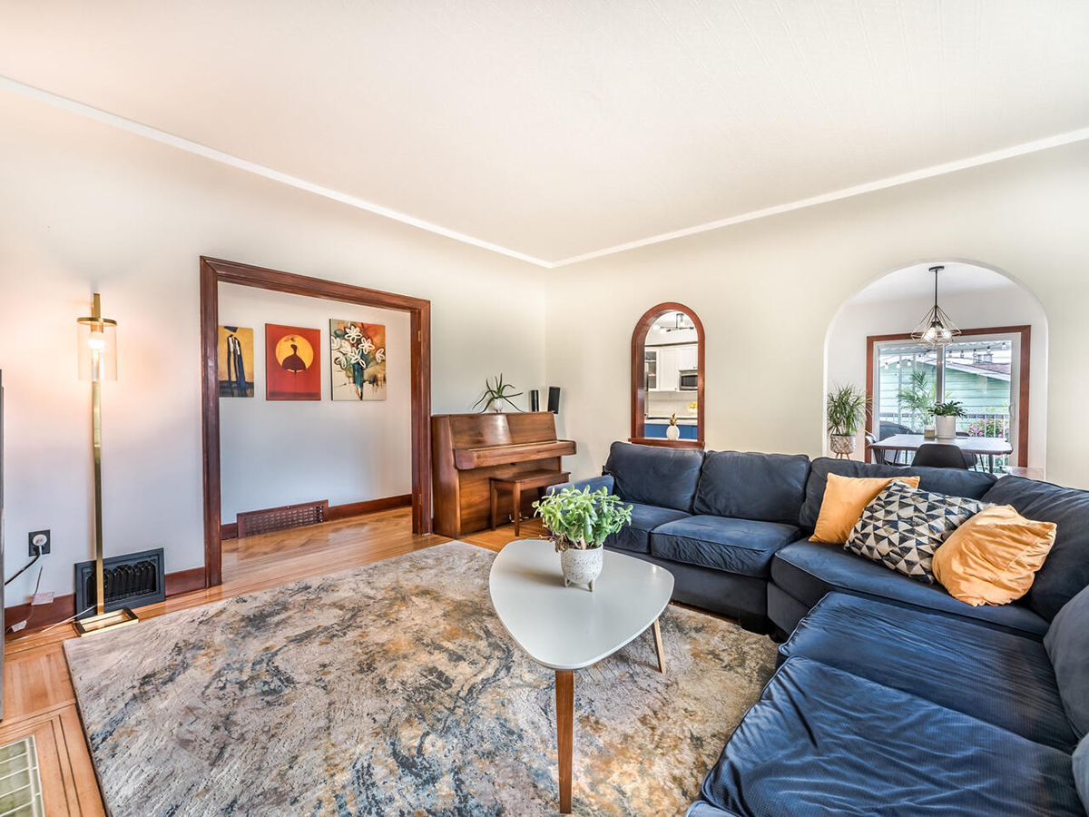 1530 Hamilton Street, New Westminster 2