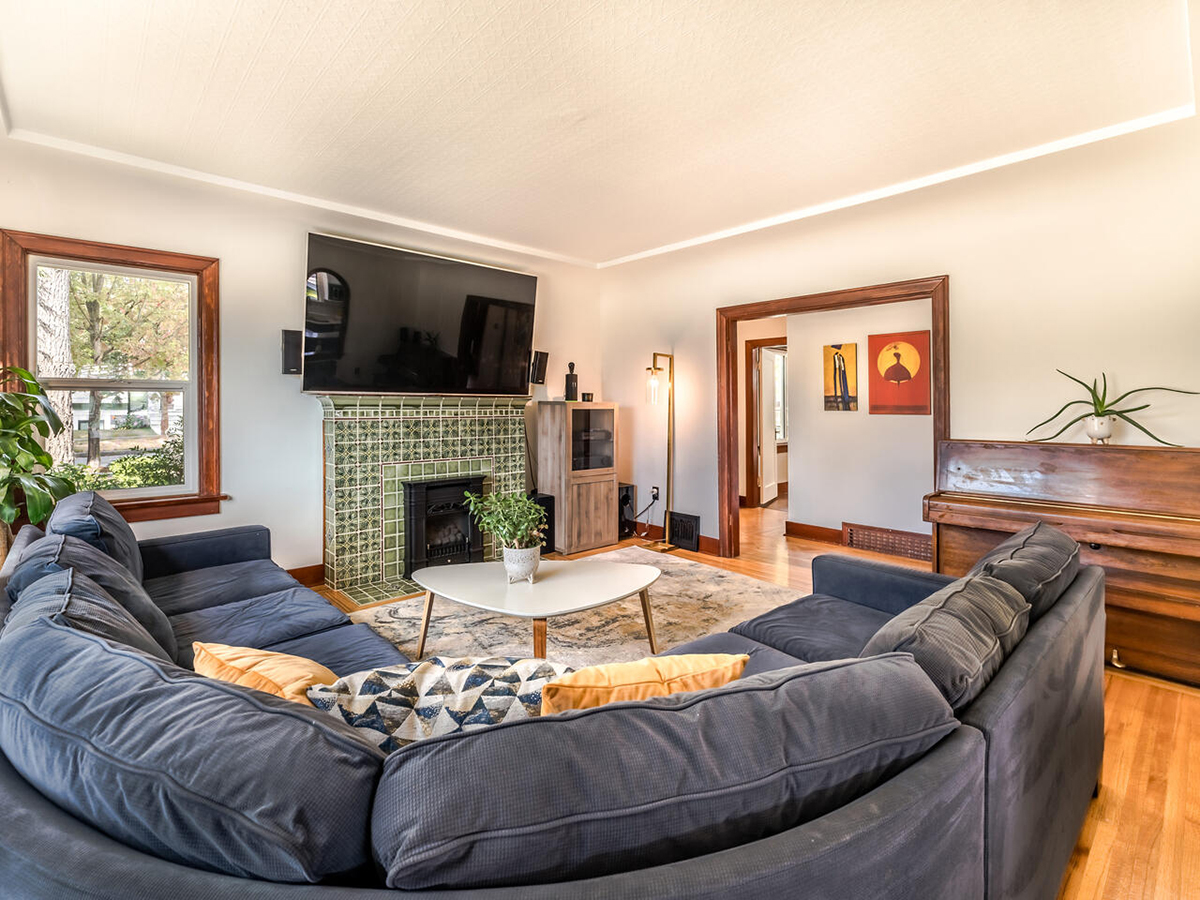 1530 Hamilton Street, New Westminster 3