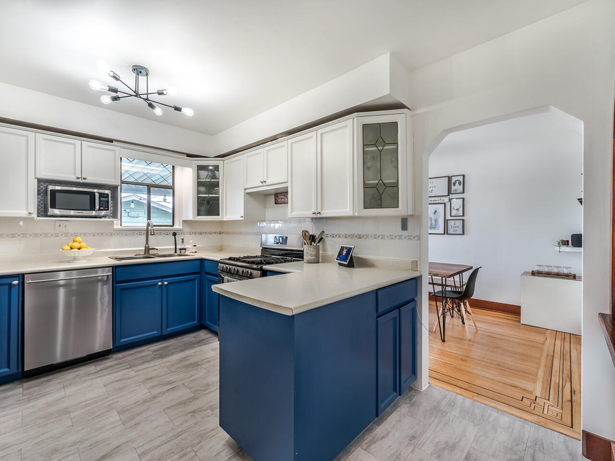 1530 Hamilton Street, New Westminster 6