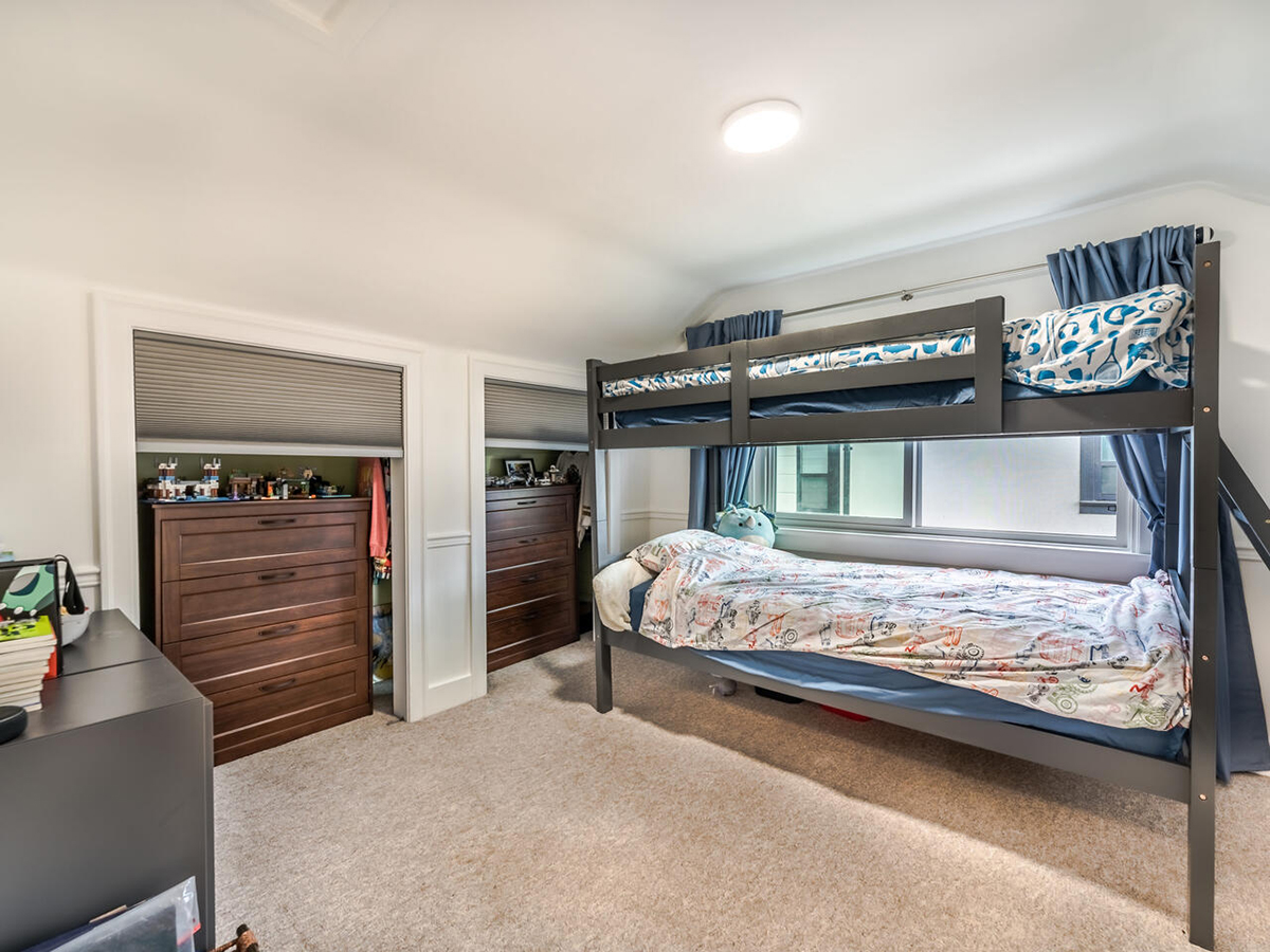 1530 Hamilton Street, New Westminster 12