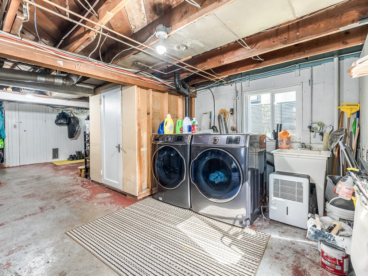 1530 Hamilton Street, New Westminster 16