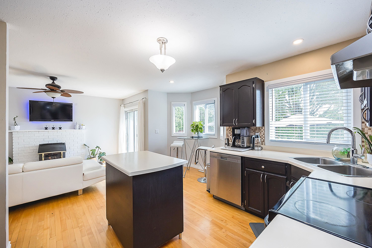 11819 189B Street, Pitt Meadows 13