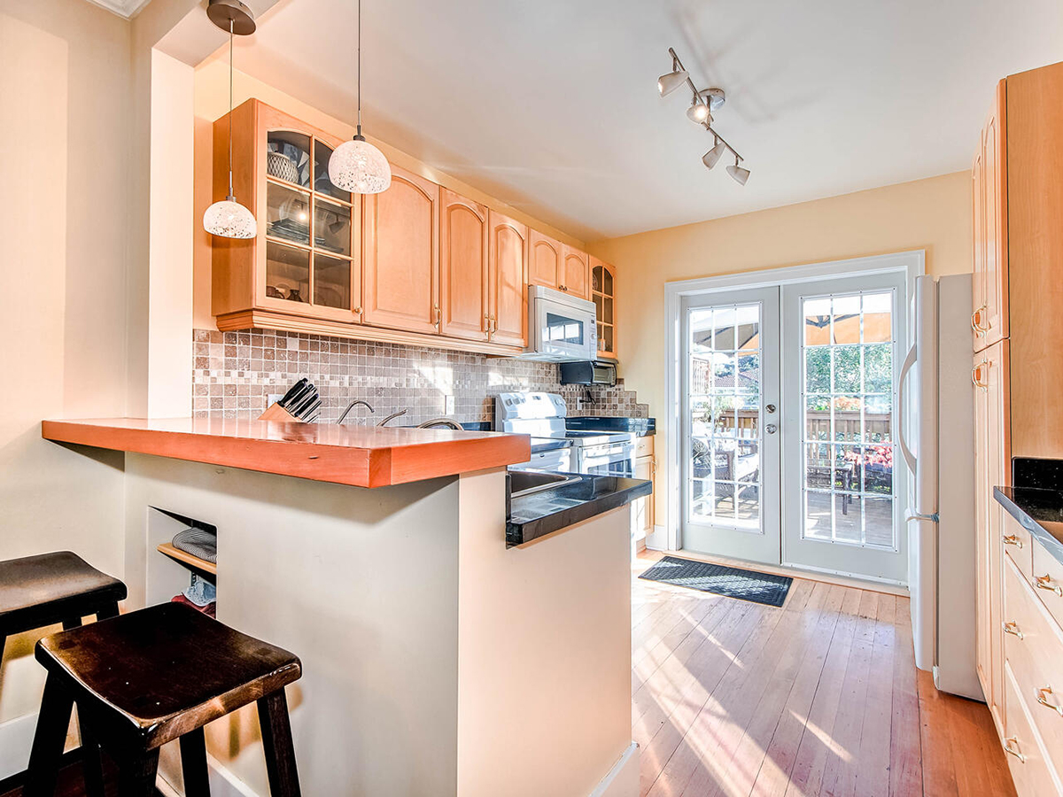 4152 Pender Street, Burnaby 6