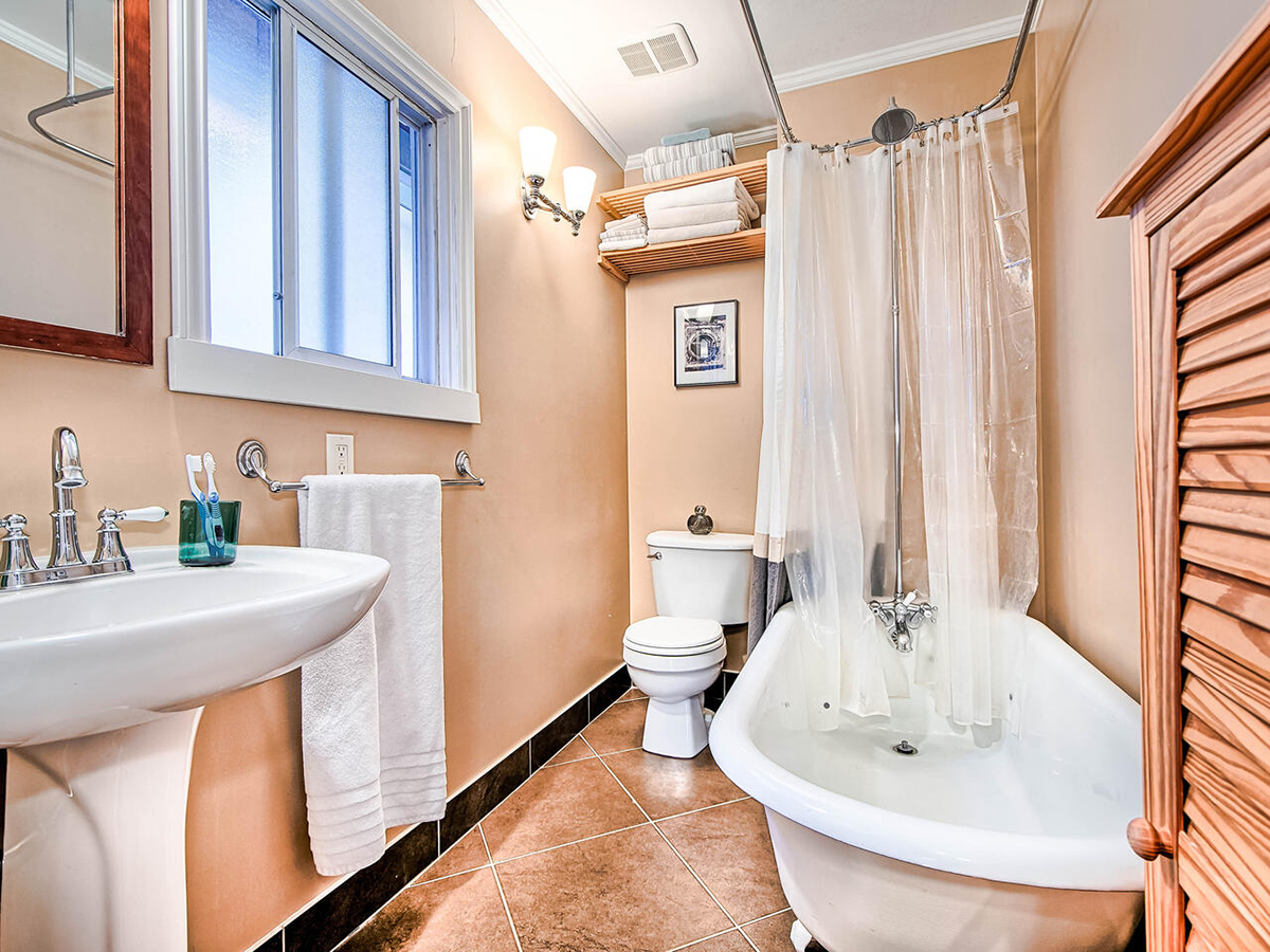 4152 Pender Street, Burnaby 13