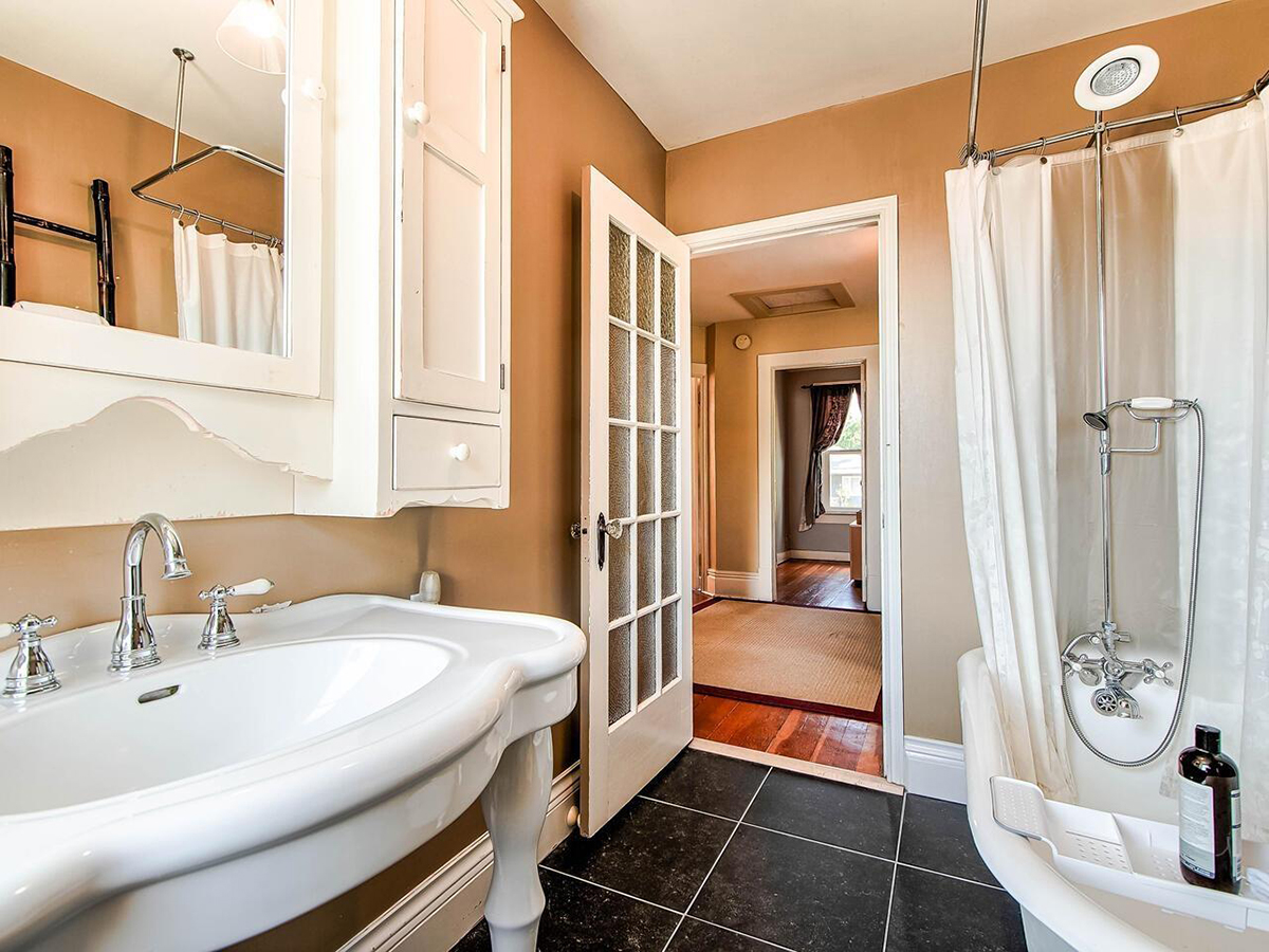 1014 Nanaimo Street, New Westminster 16