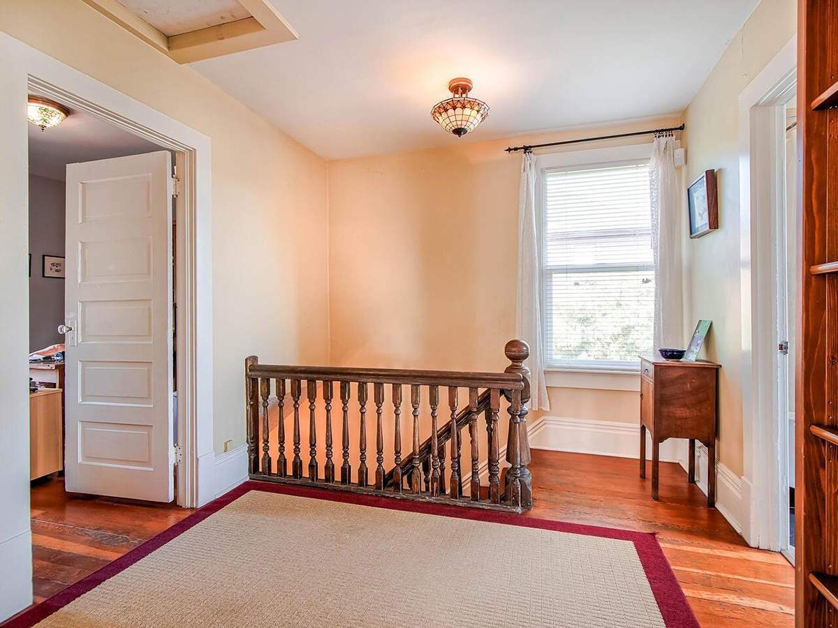 1014 Nanaimo Street, New Westminster 9