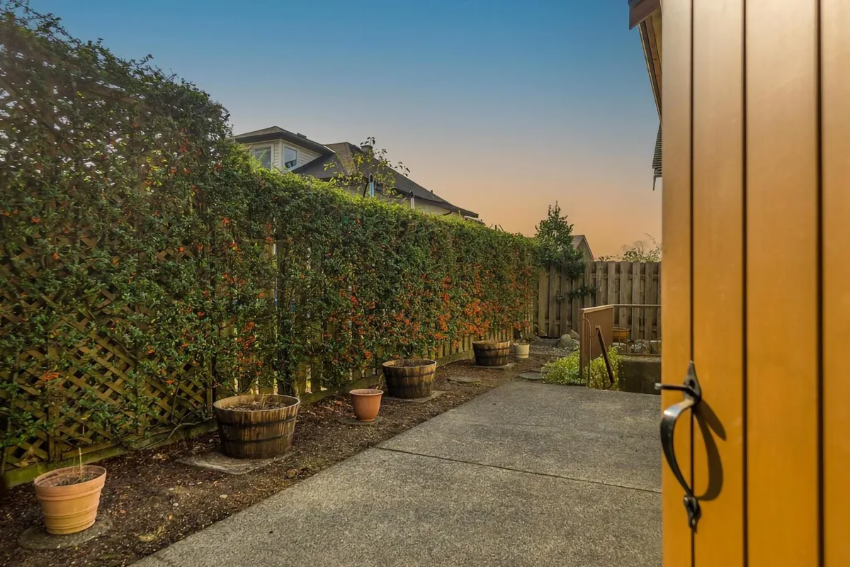 110 St. Patrick Street, New Westminster 32
