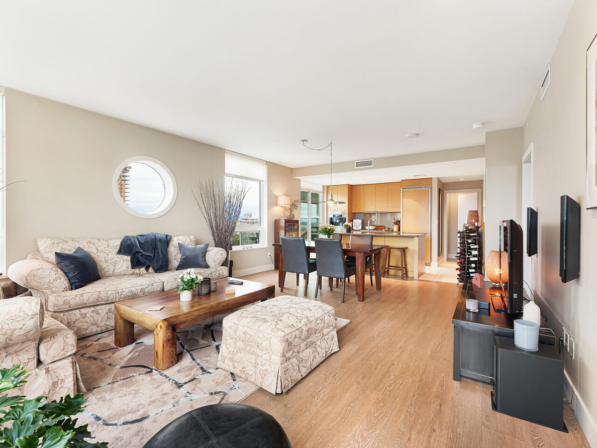 1204 1473 Johnston Road, White Rock 4