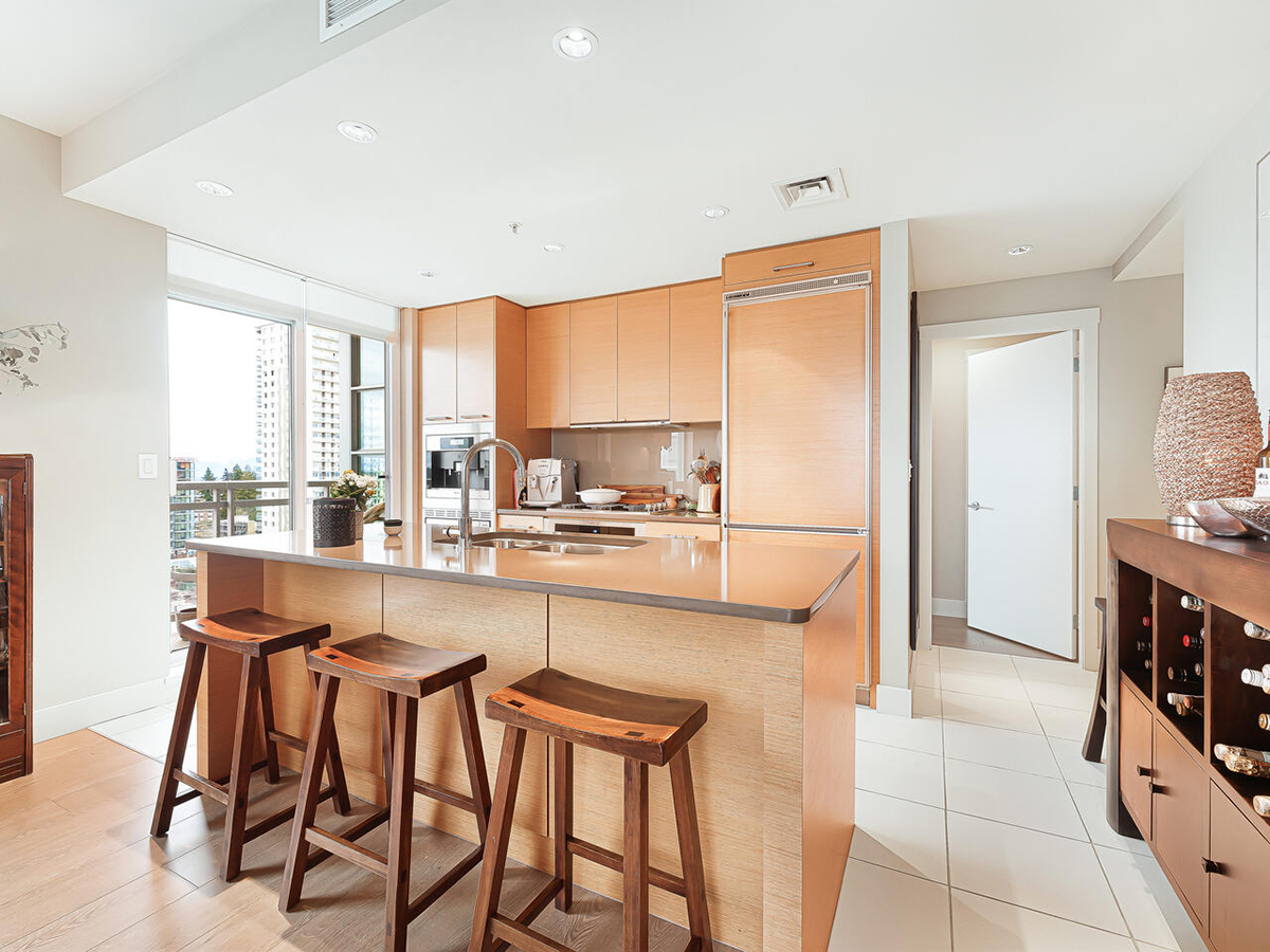 1204 1473 Johnston Road, White Rock 11