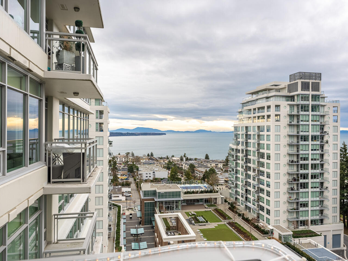1204 1473 Johnston Road, White Rock 29