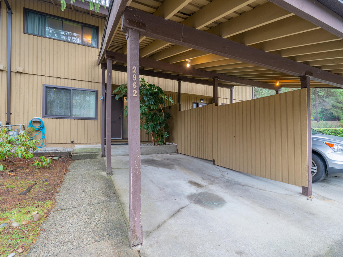 2962 Mira Place, Burnaby 2