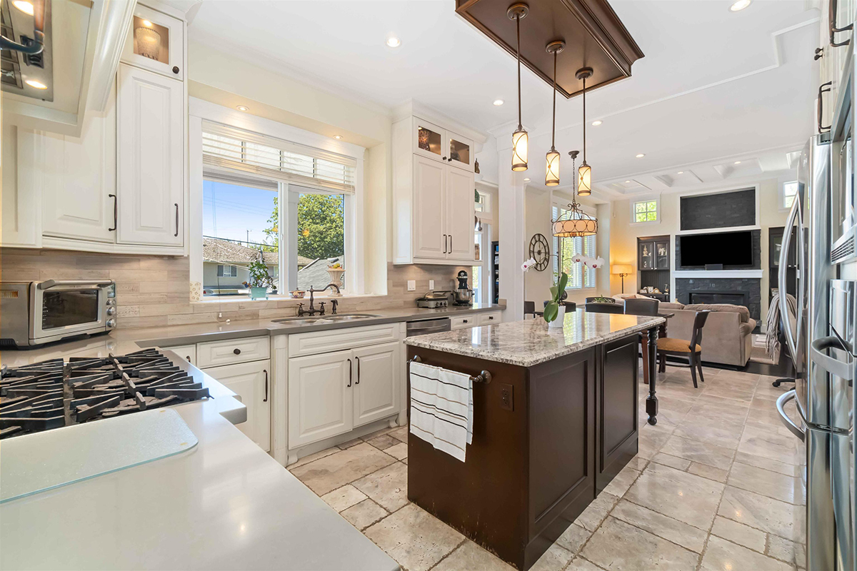 7677 Endersby Street, Burnaby 15