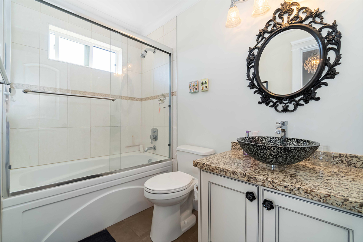 7677 Endersby Street, Burnaby 25