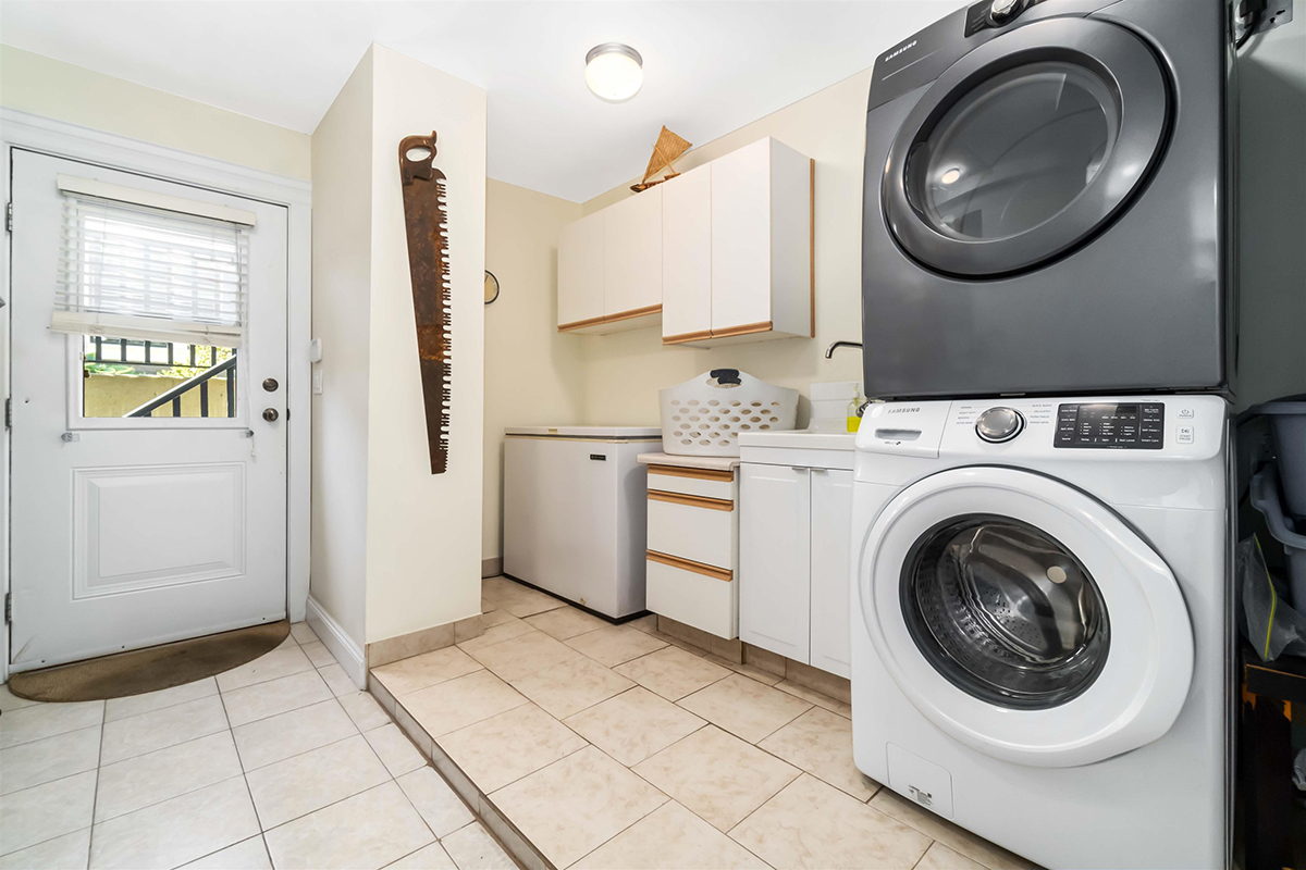 7677 Endersby Street, Burnaby 26