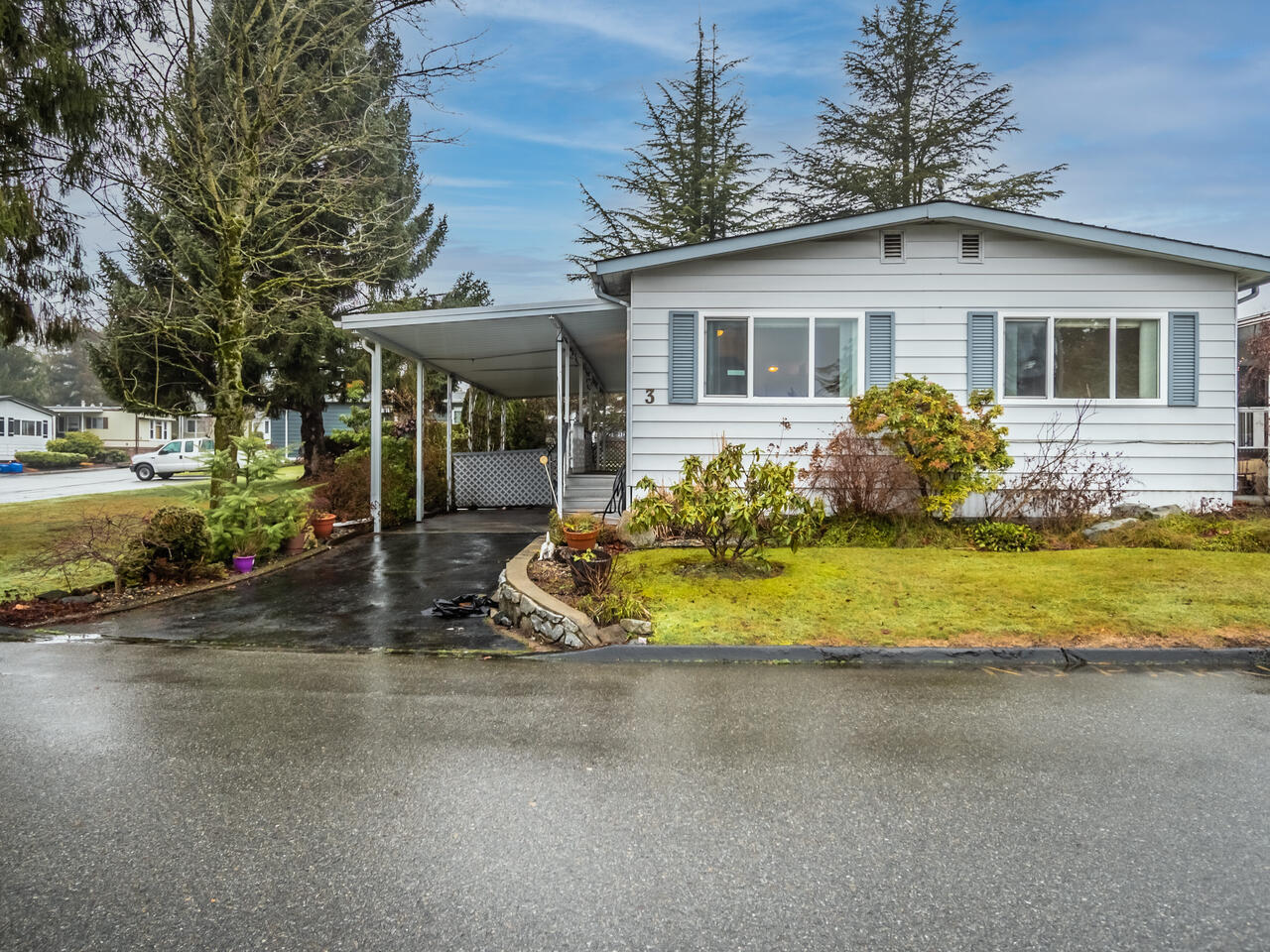 3 15875 20 Avenue, Surrey 2