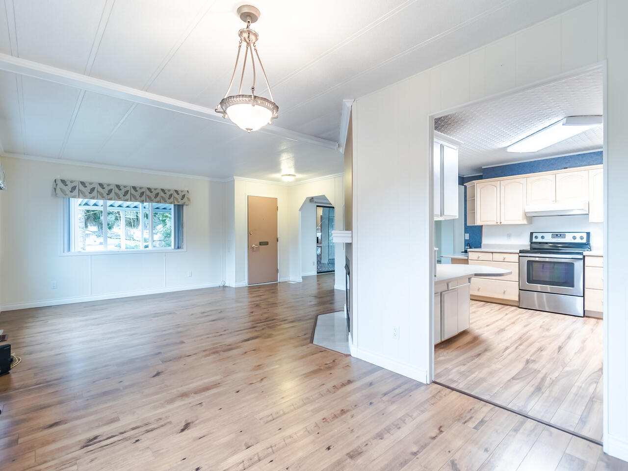 3 15875 20 Avenue, Surrey 5