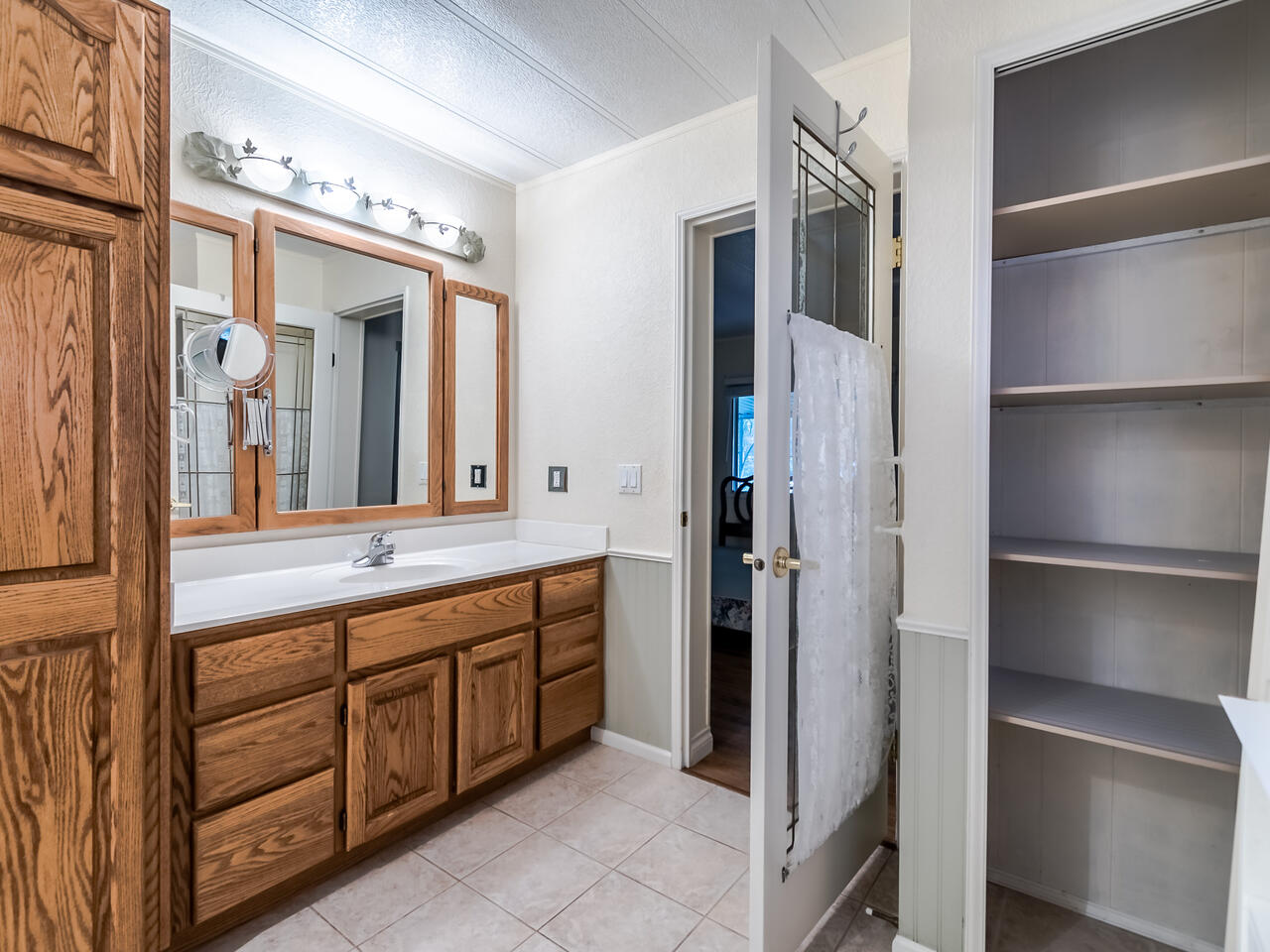 3 15875 20 Avenue, Surrey 14
