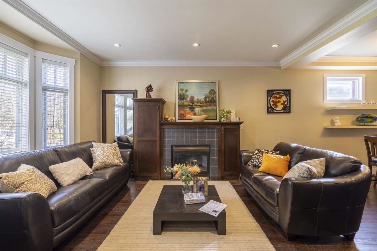 624 Tenth Street, New Westminster