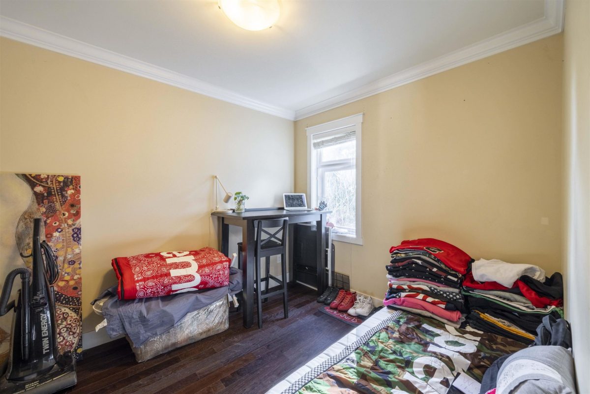 624 Tenth Street, New Westminster 23