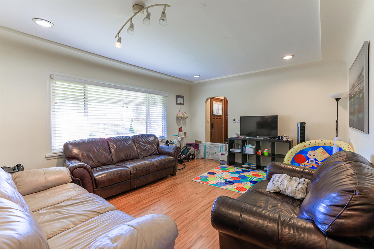6577 Clinton Street, Burnaby 3