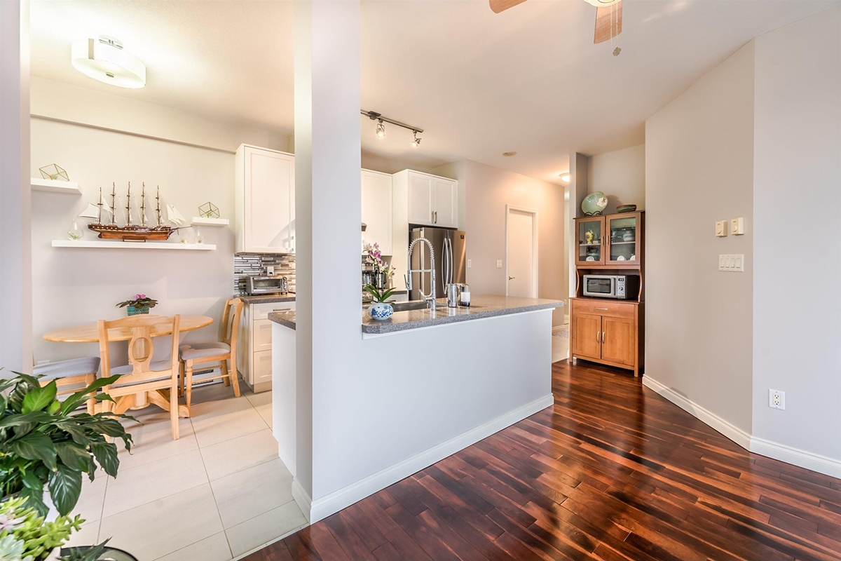 705 6833 Station Hill Drive, Burnaby 5